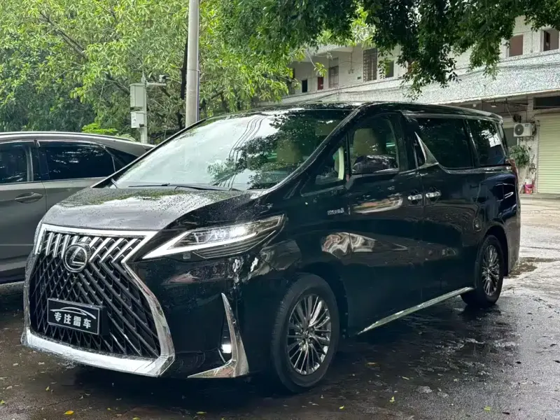 Toyota Alphard, 2019