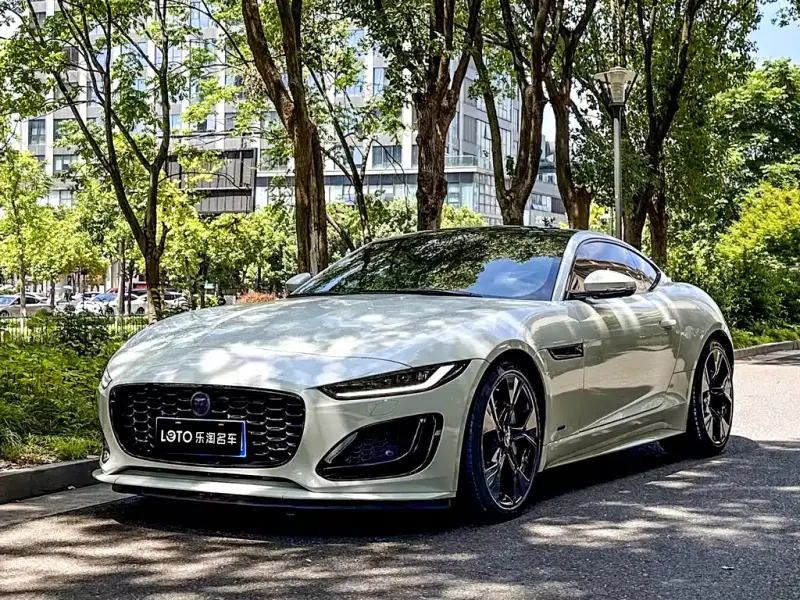 Jaguar F-TYPE, 2025