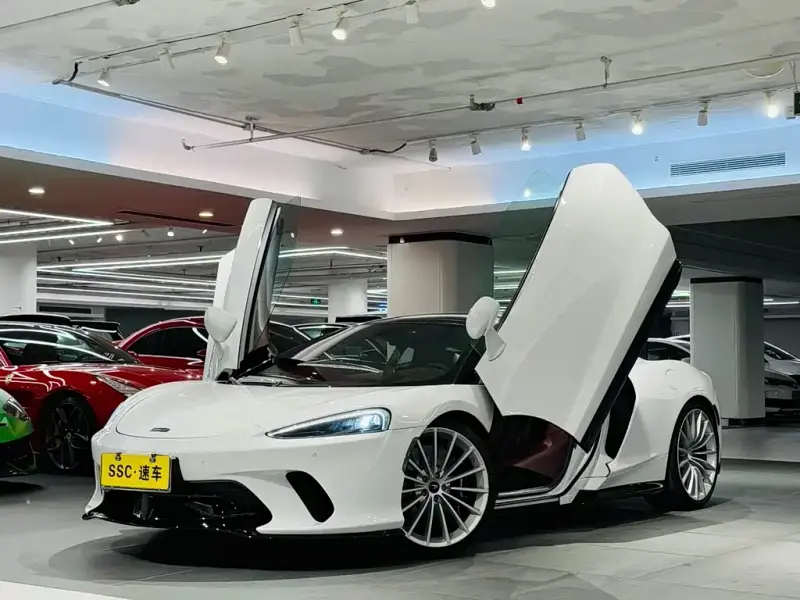 McLaren GT, 2023