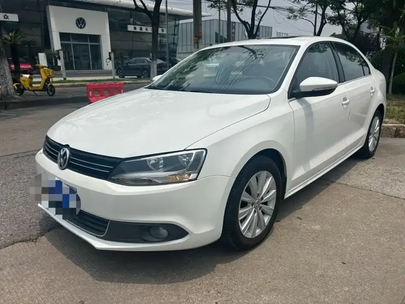 Volkswagen Sagitar, 2014
