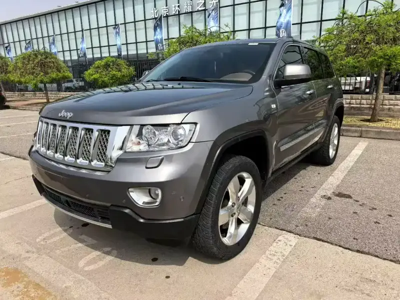 Jeep Grand Cherokee (Import), 2013