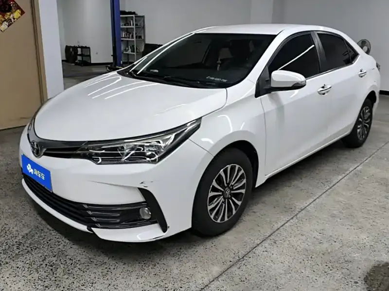 Toyota Corolla, 2018 — фото 1