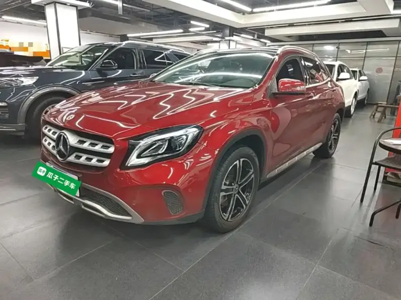 Mercedes-Benz GLA, 2018 — фото 1