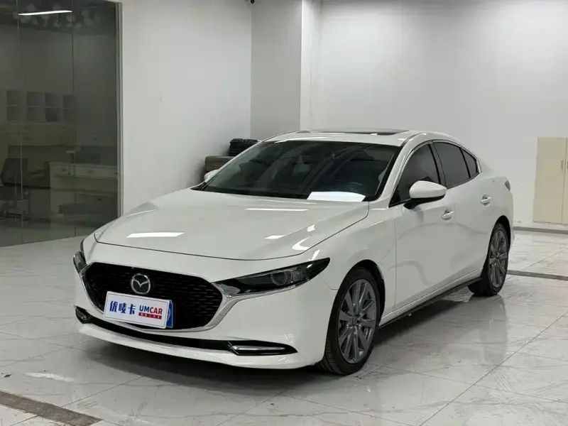 Mazda 3 Axela, 2021