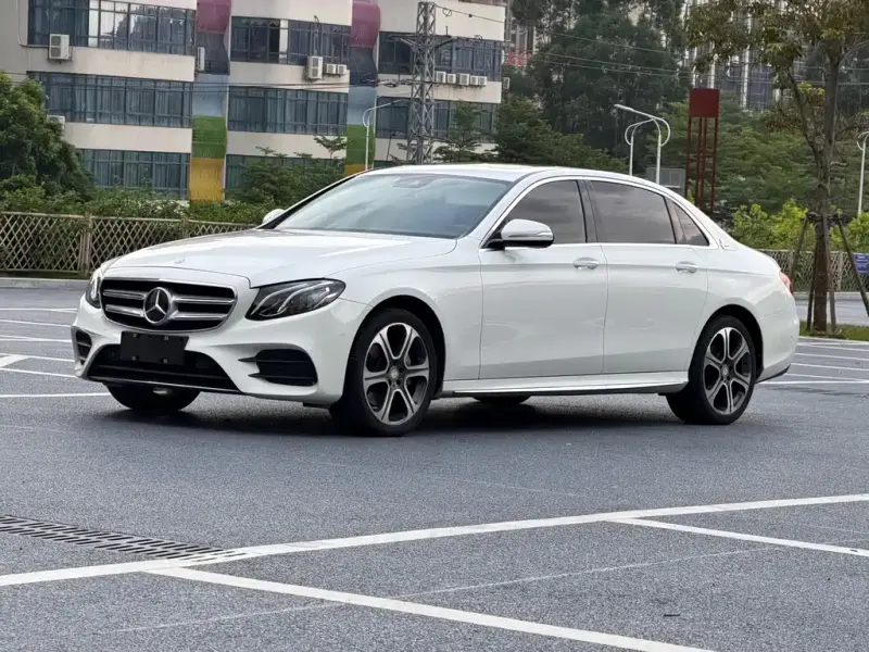 Mercedes-Benz E-Class, 2016 — фото 1