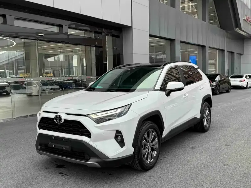 Toyota RAV4, 2024