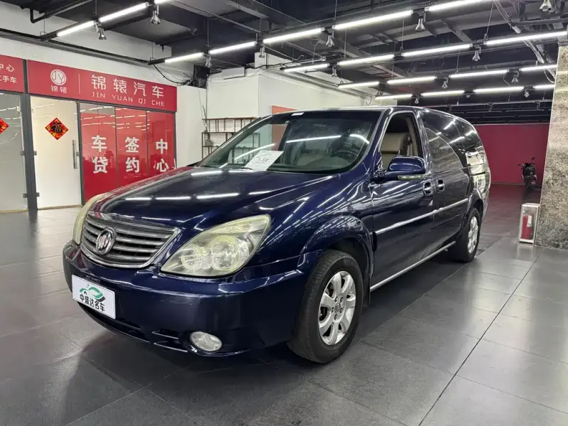 Buick GL8, 2009