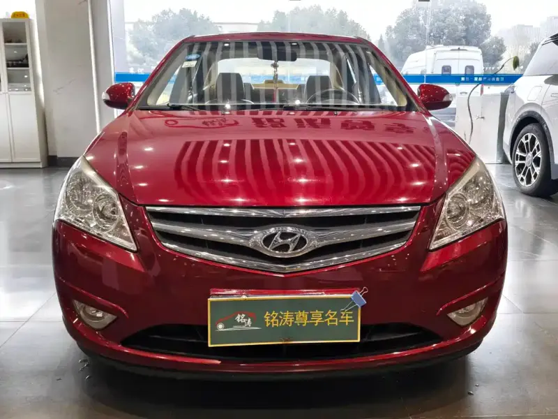 Hyundai Elantra, 2011