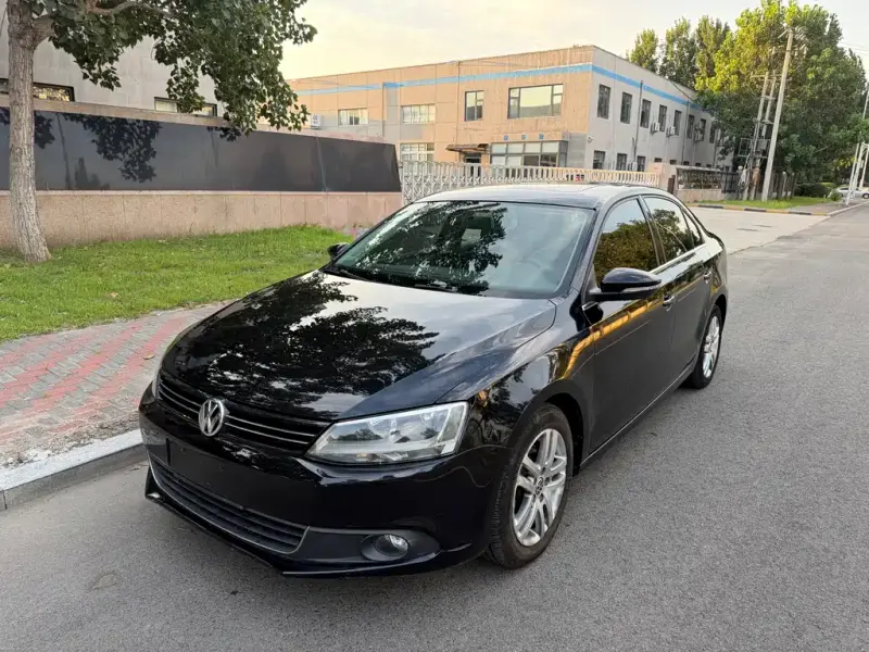 Volkswagen Sagitar, 2013