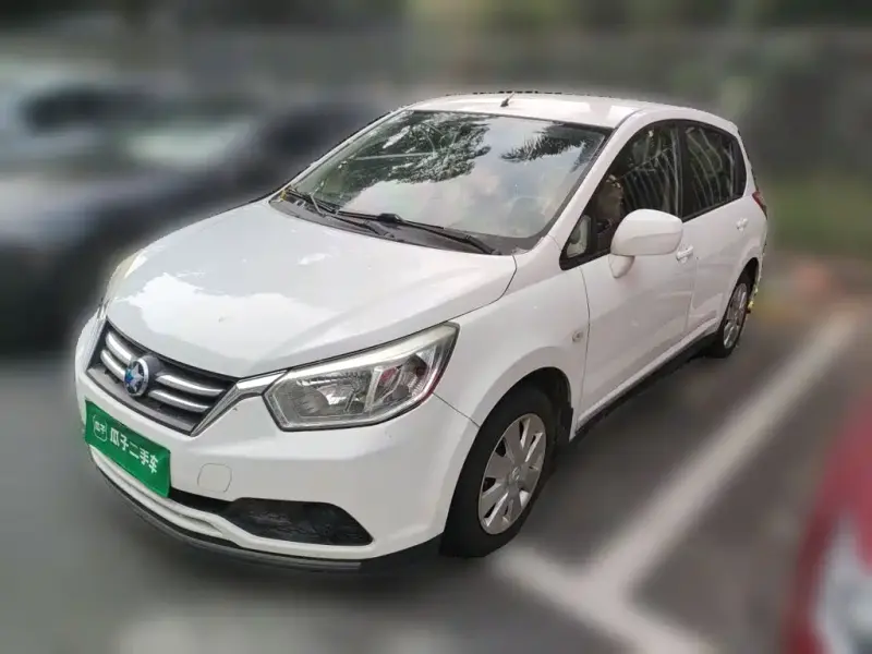 Venucia R50, 2015