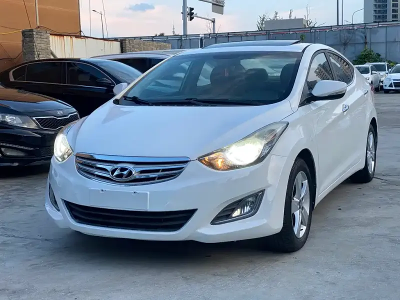 Hyundai Elantra Langdong, 2014