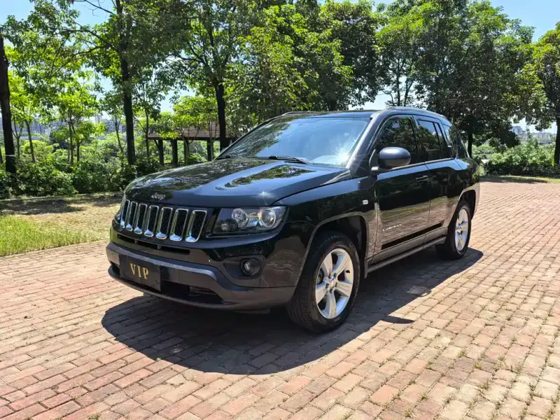 Jeep Compass (Import), 2013 — фото 1
