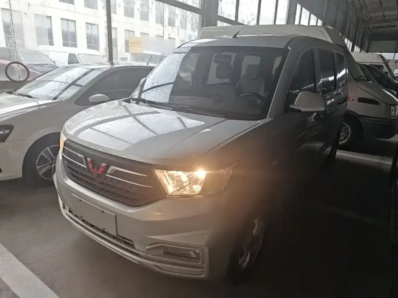 Wuling Hongguang V, 2024