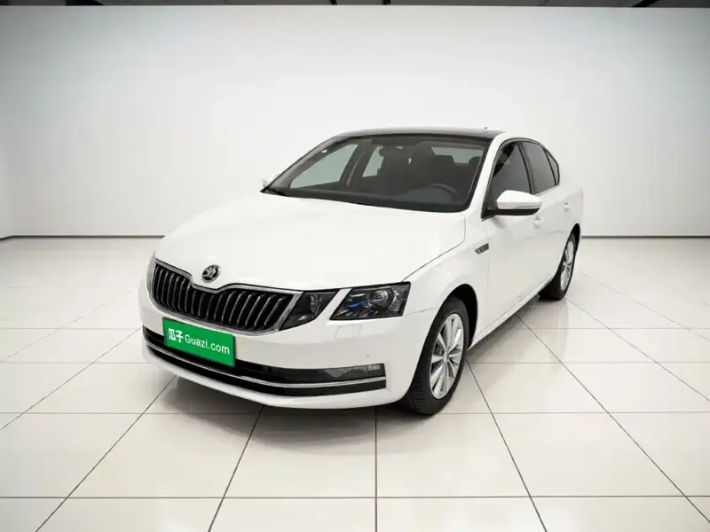 Skoda Octavia, 2021 — фото 1