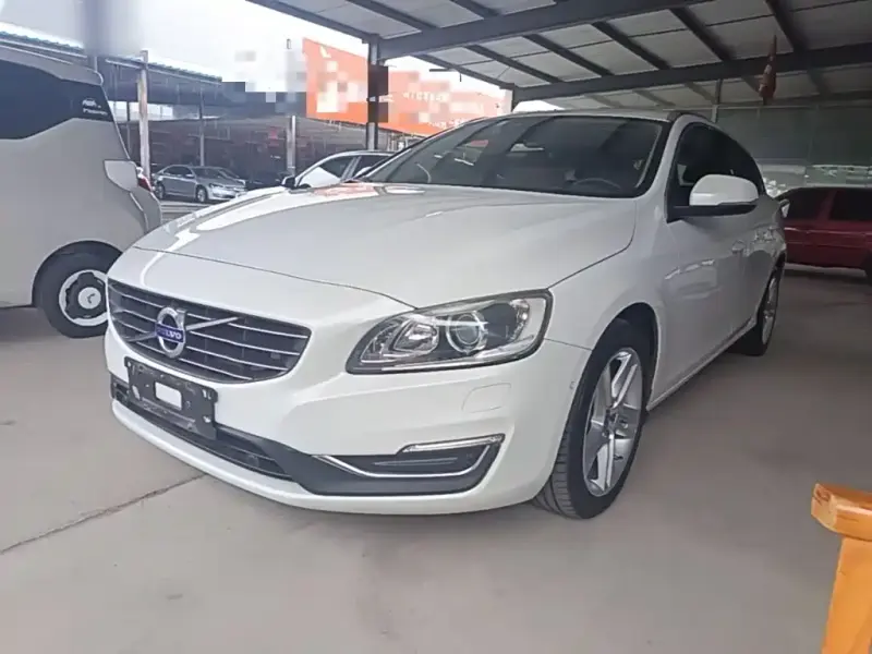 Volvo V60, 2016