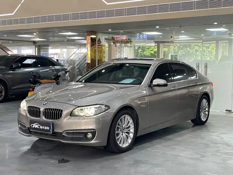 BMW 5 Series, 2015
