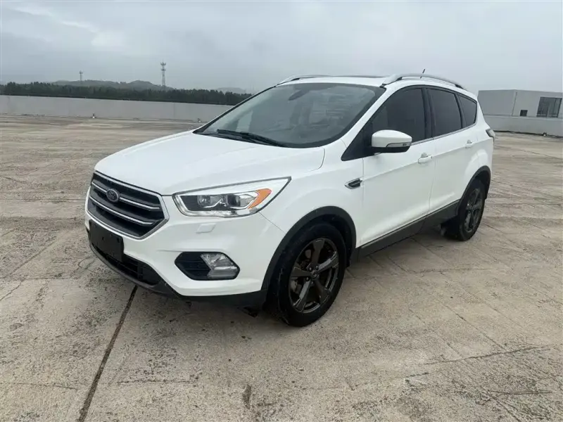 Ford Kuga, 2021