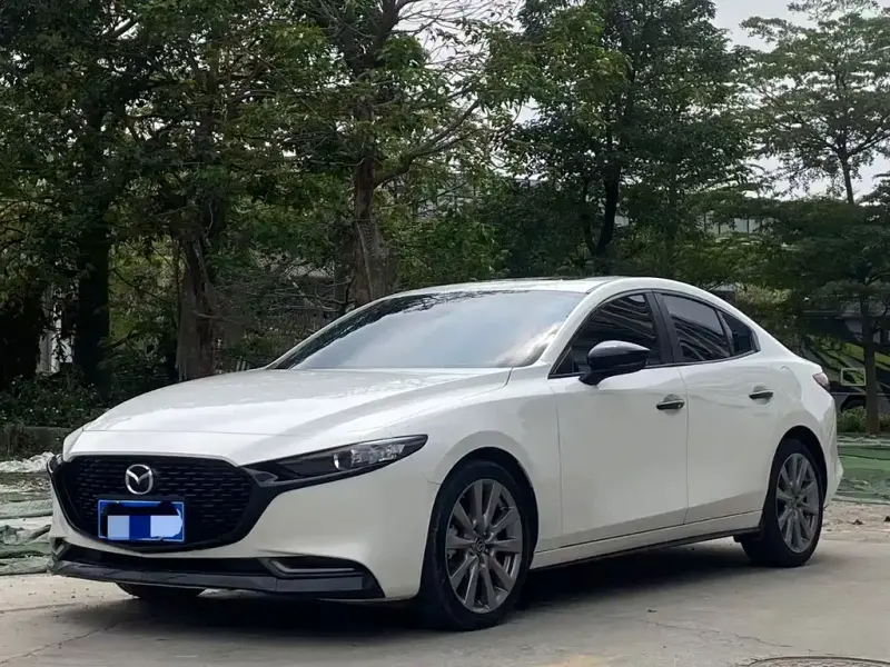 Mazda 3 Axela, 2022
