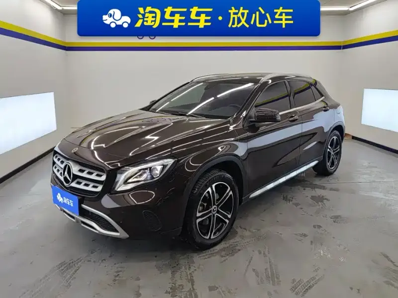 Mercedes-Benz GLA, 2018 — фото 1