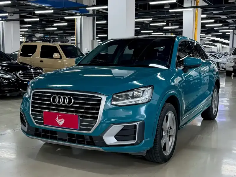 Audi Q2L, 2019