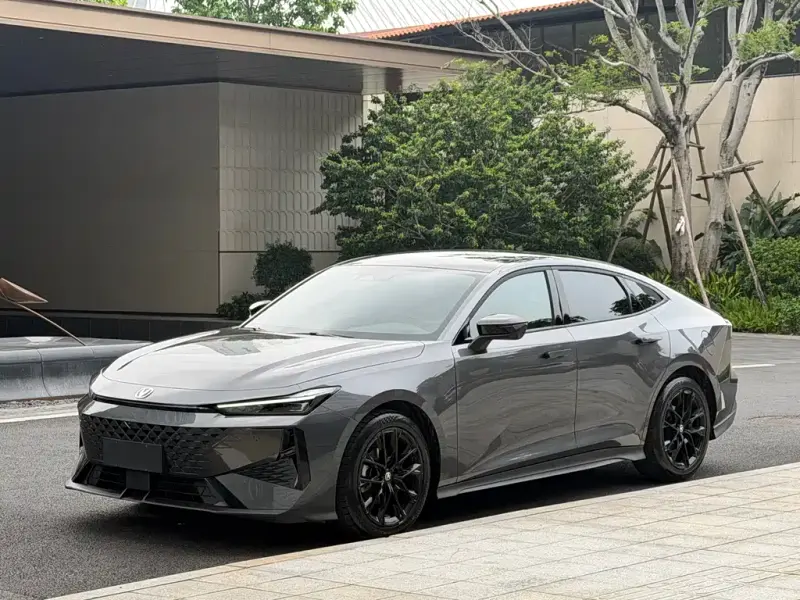 Changan UNI-V, 2025