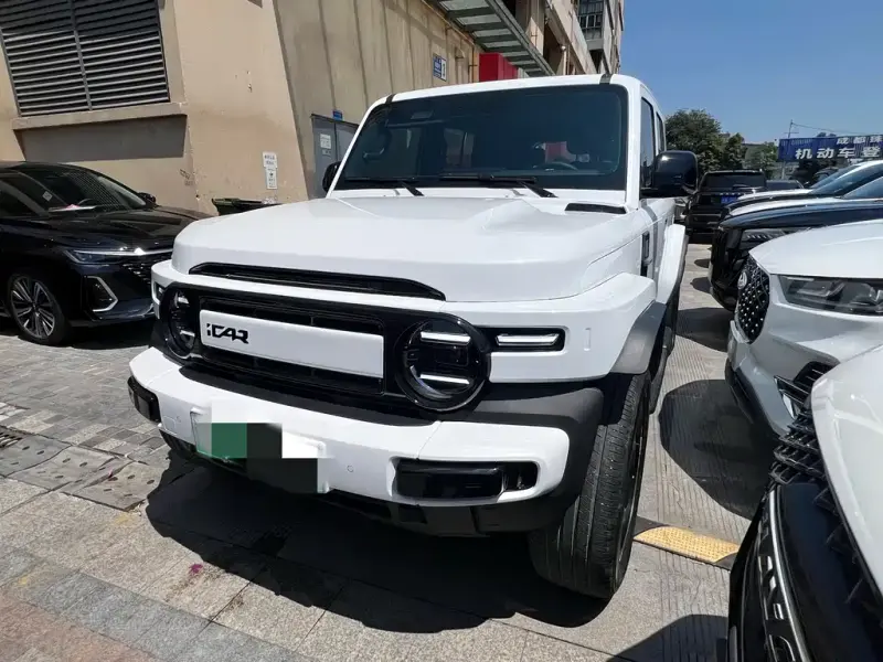 iCAR V23, 2025
