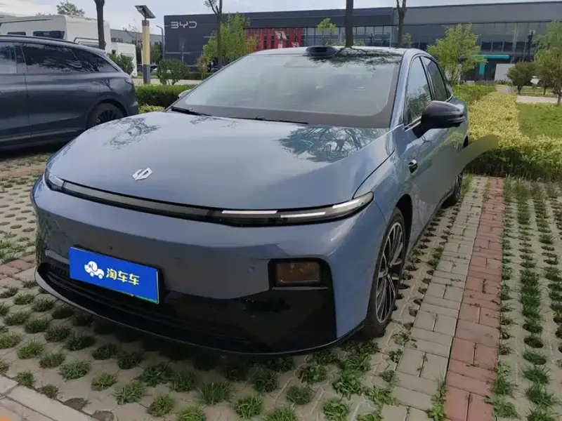 Leapmotor B01, 2025