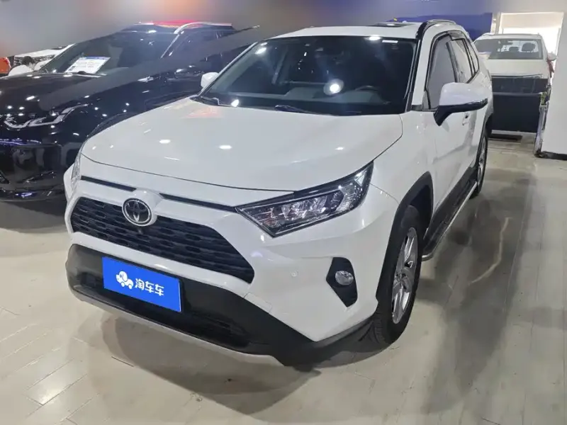 Toyota RAV4, 2020 — фото 1