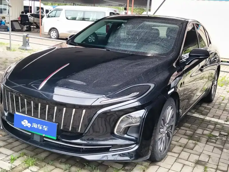 Hongqi E-QM5, 2024