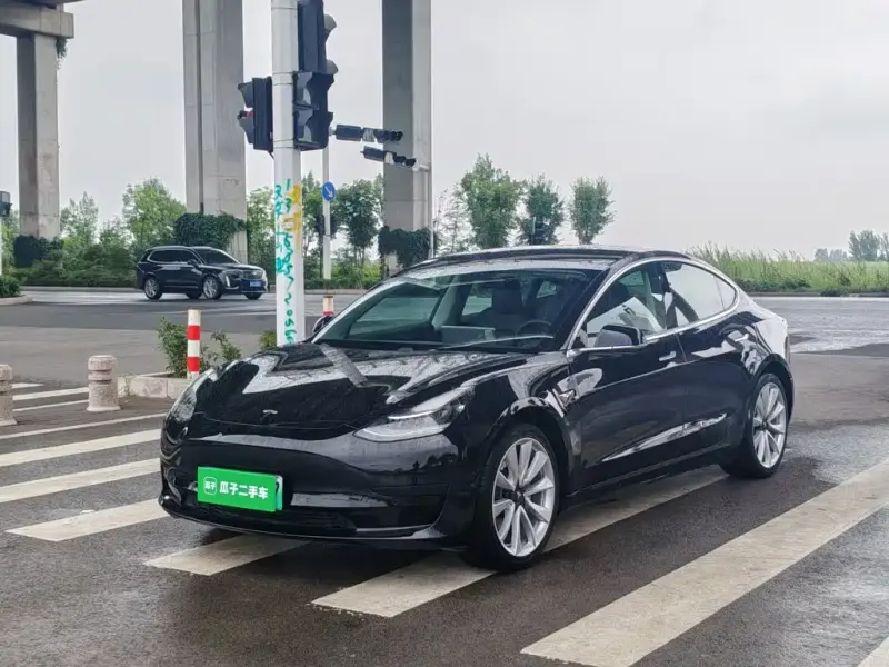 Tesla Model 3, 2020