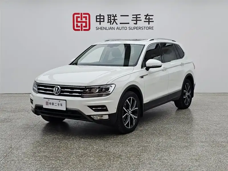 Volkswagen Tiguan L, 2020 — фото 1