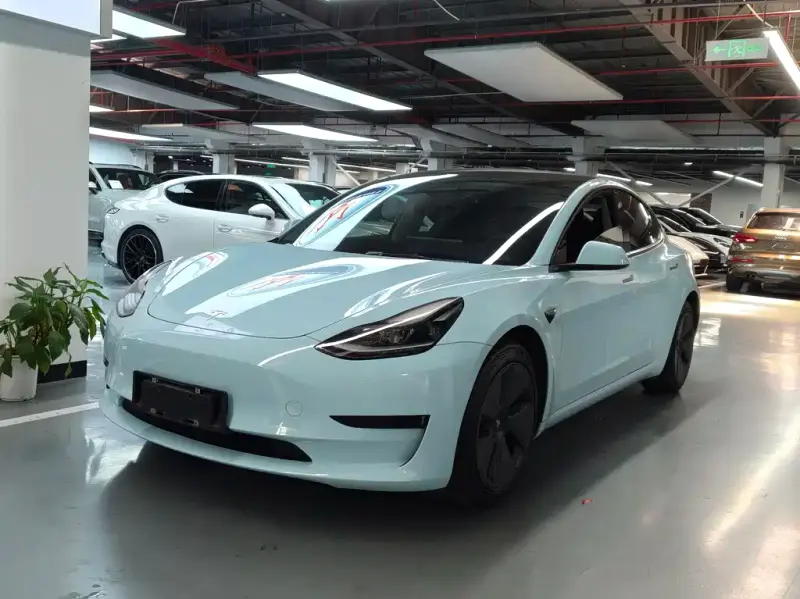 Tesla Model 3, 2022