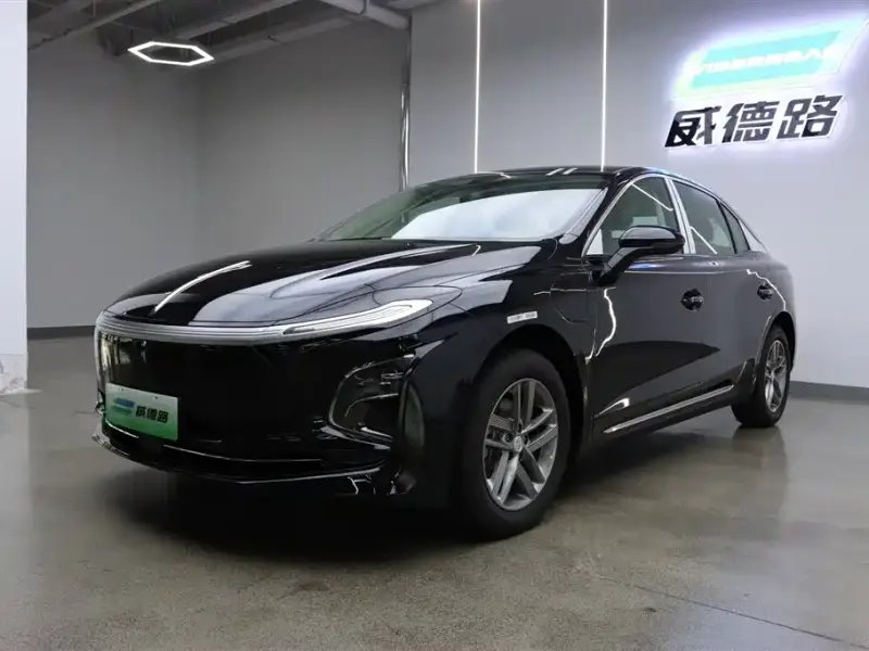 Hongqi E-QM5, 2026