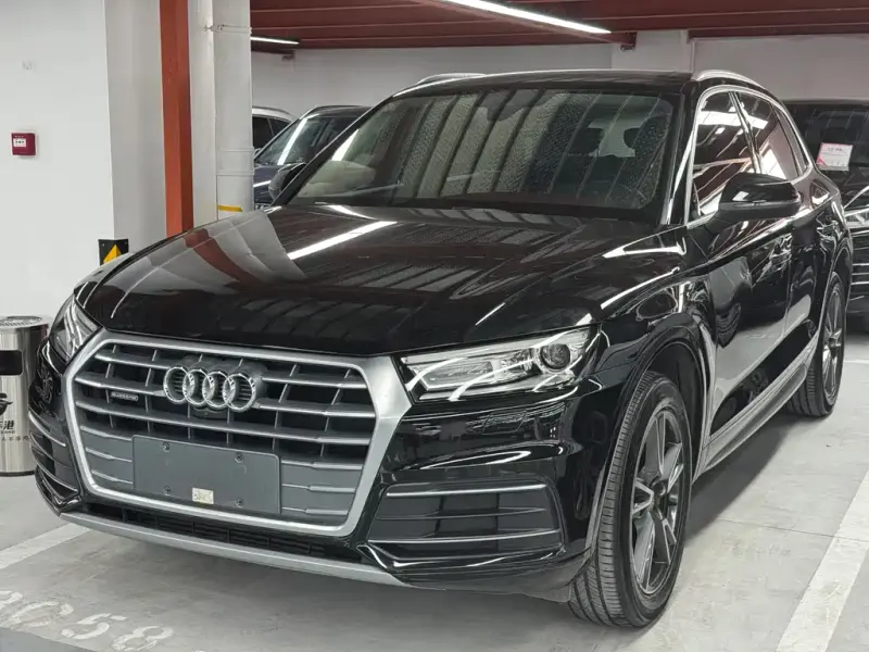 Audi Q5L, 2020