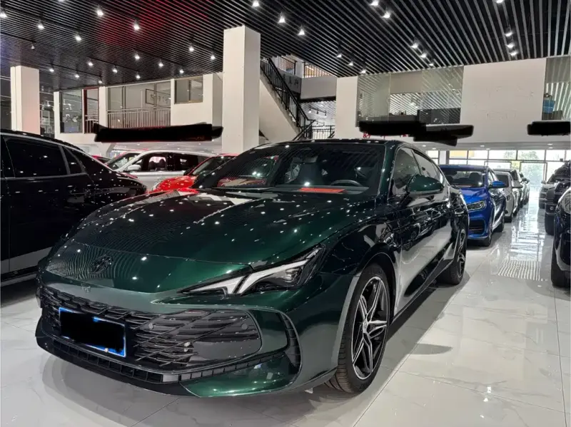 MG MG7, 2025