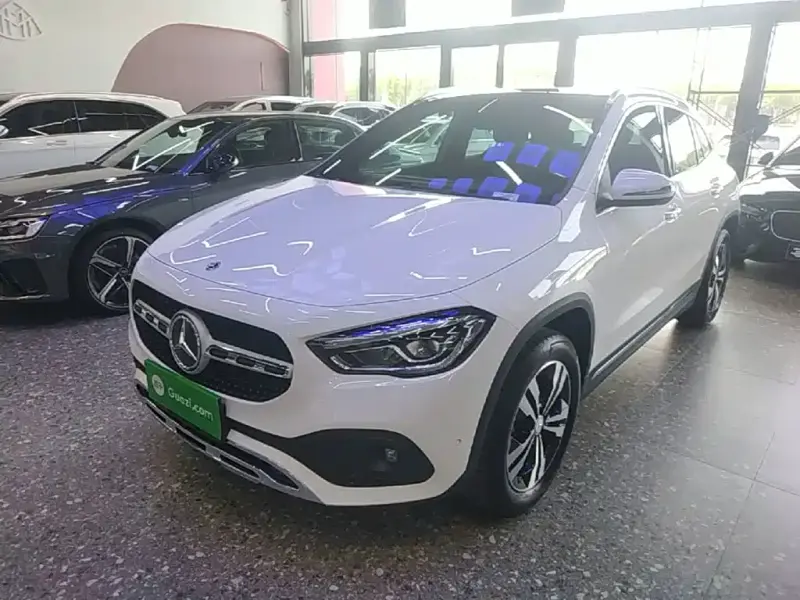 Mercedes-Benz GLA, 2022 — фото 1