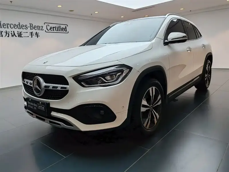 Mercedes-Benz GLA, 2023 — фото 1