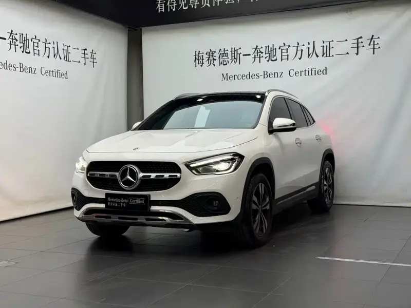 Mercedes-Benz GLA, 2022 — фото 1