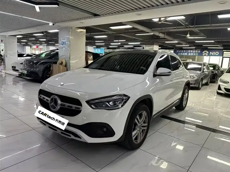 Mercedes-Benz GLA, 2023 — фото 1