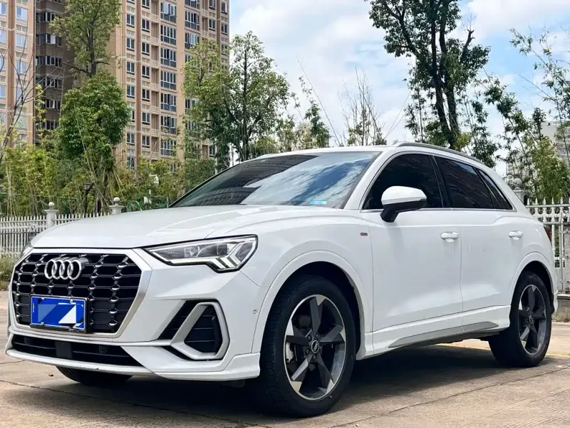 Audi Q3, 2022