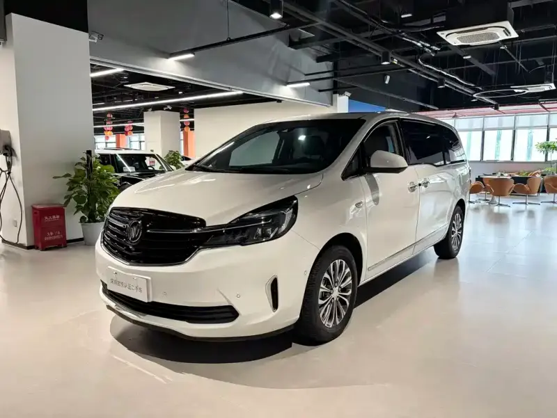 Buick GL8, 2022