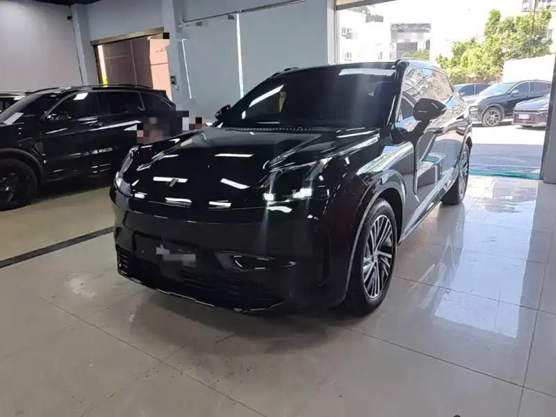 Lynk & Co 08 EM-P, 2024