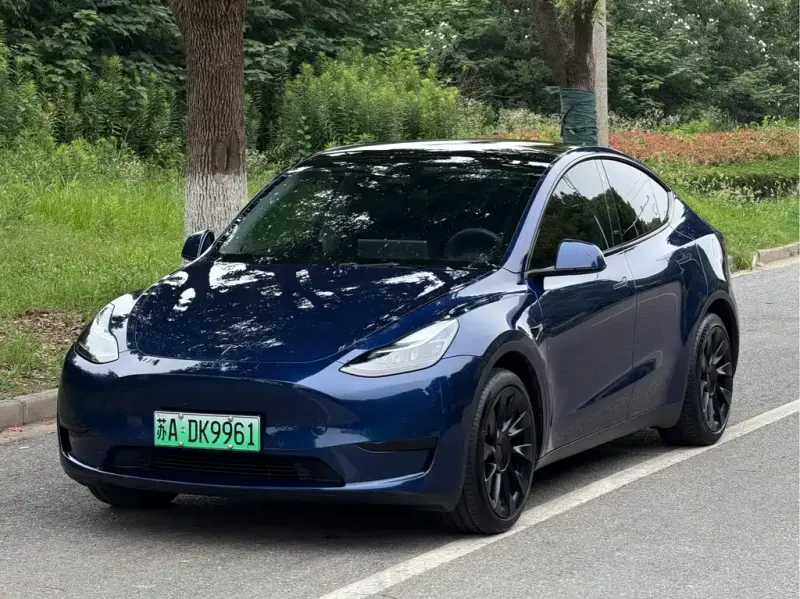 Tesla Model Y, 2022