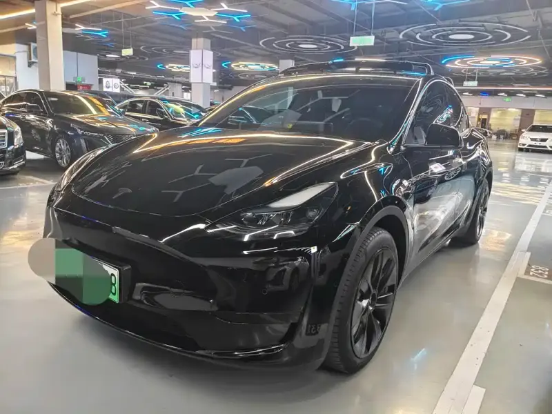 Tesla Model Y, 2022