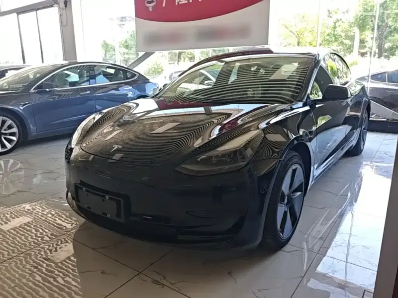 Tesla Model 3, 2022