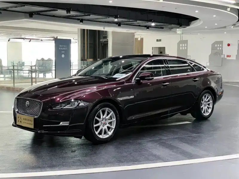 Jaguar XJ, 2017