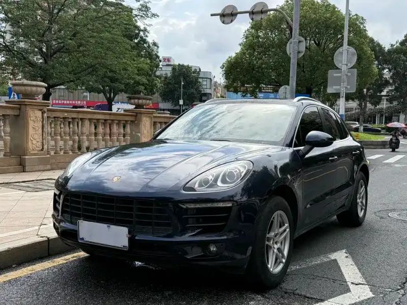 Porsche Macan, 2017 — фото 1