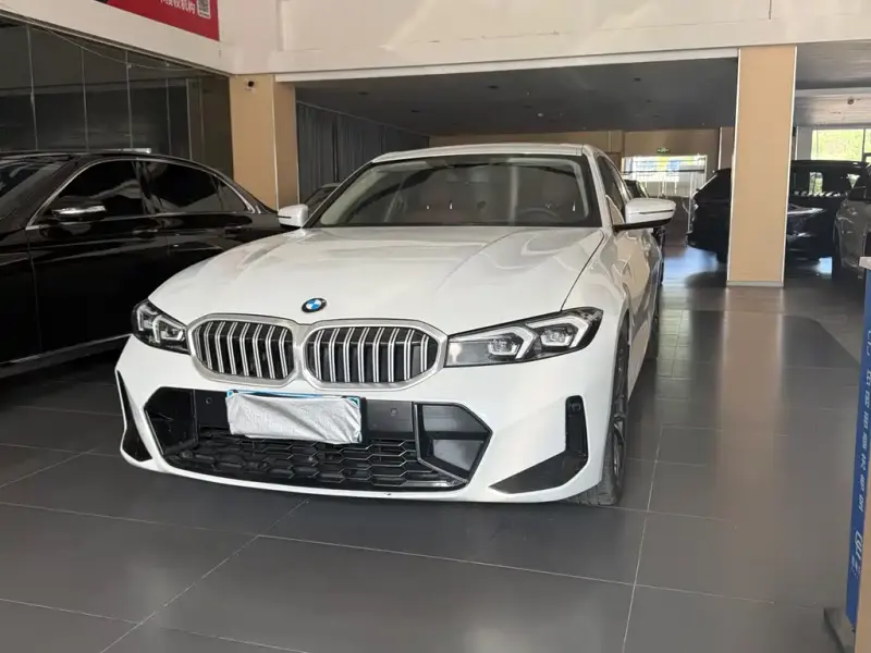 BMW 3 Series, 2023