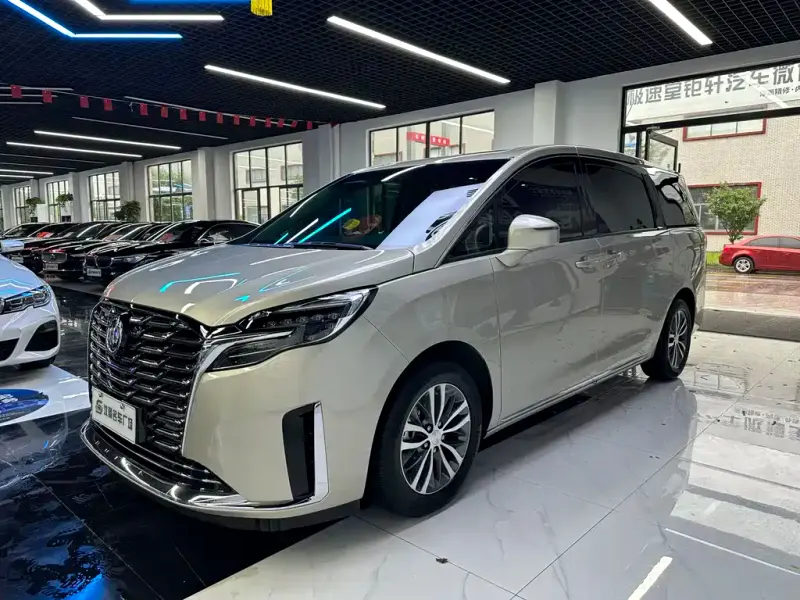Buick GL8, 2022