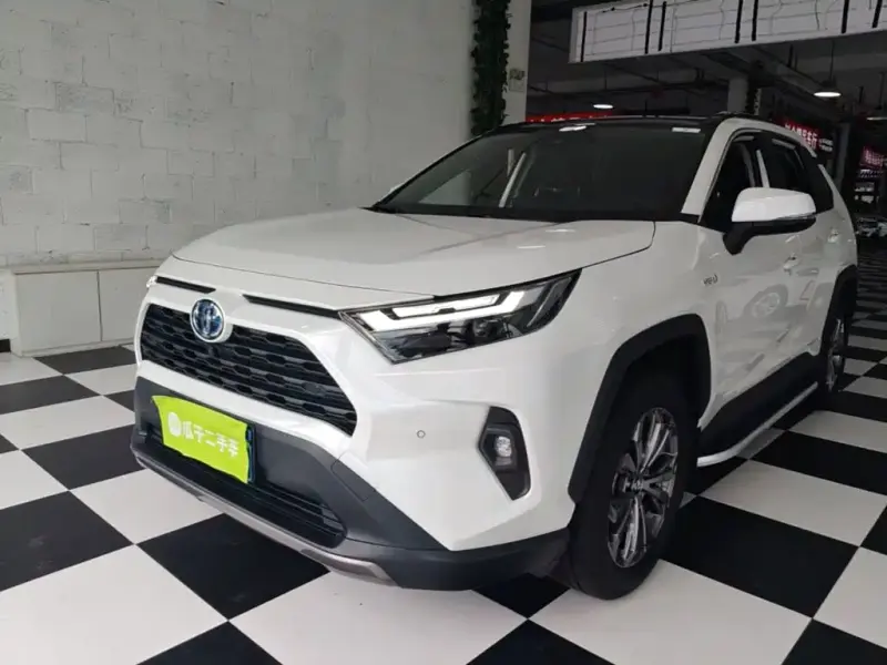 Toyota RAV4, 2025